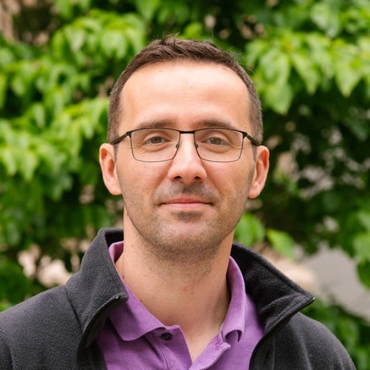 Dr. Kostadin Damevski